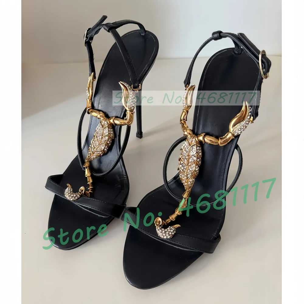 Black Leather Sandals With Gol - огляд і ціна Crossfit Ladies